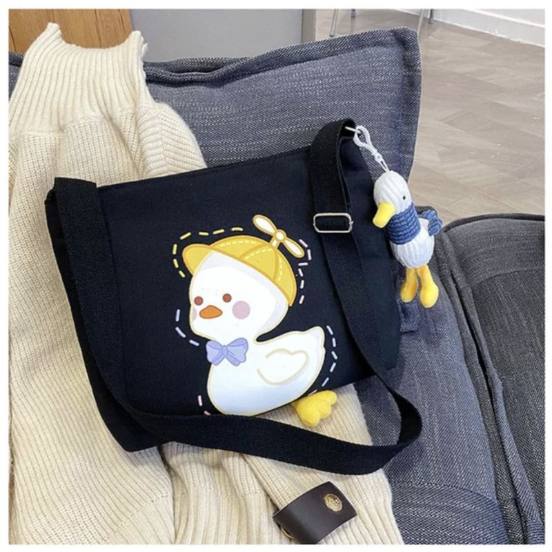 Slingbag Duck White Tas Selempang Wanita 25 x 25