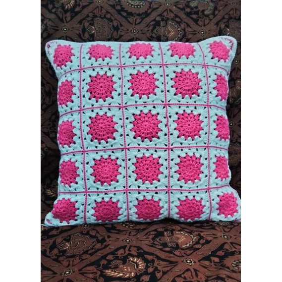 sarung bantal RAJUT