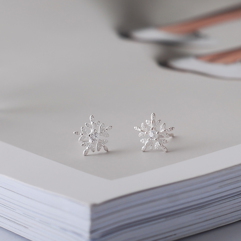 Anting Perak Kepingan Salju Exquisite Snowflake Silver Earrings Stud Korea Winter Crystal Earring for Women Girl Female Jewelry Gifts