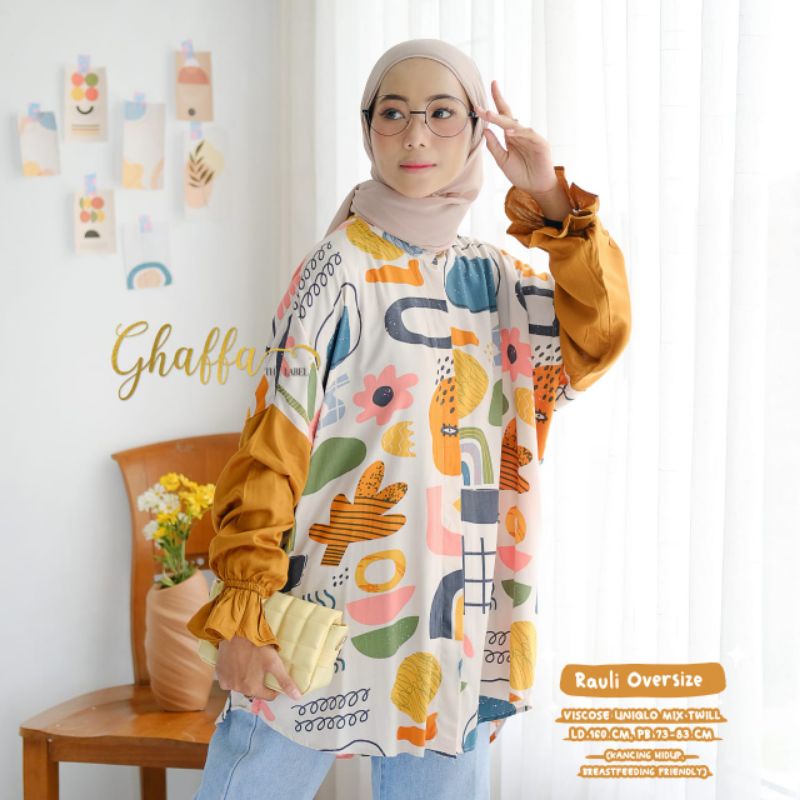 Rauli oversize blouse motif abstrak by ghaffa the label