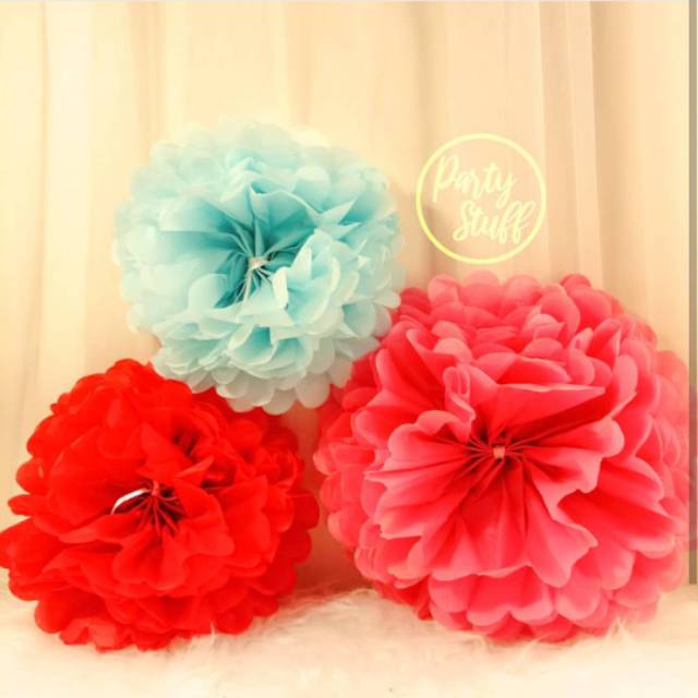 Pom Pom Dekorasi ( Jual balon huruf balon helium box balon jasa dekorasi Jakarta timur )