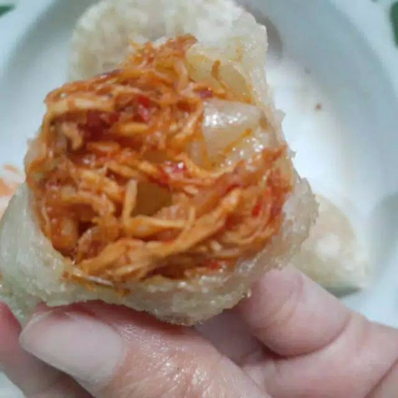 

Cireng isi ayam suwir
