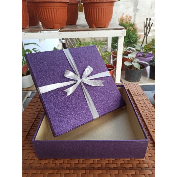 

kotak kado 25x25x6
