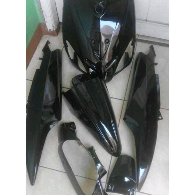 Cover Body Halus Mio Smile warna hitam