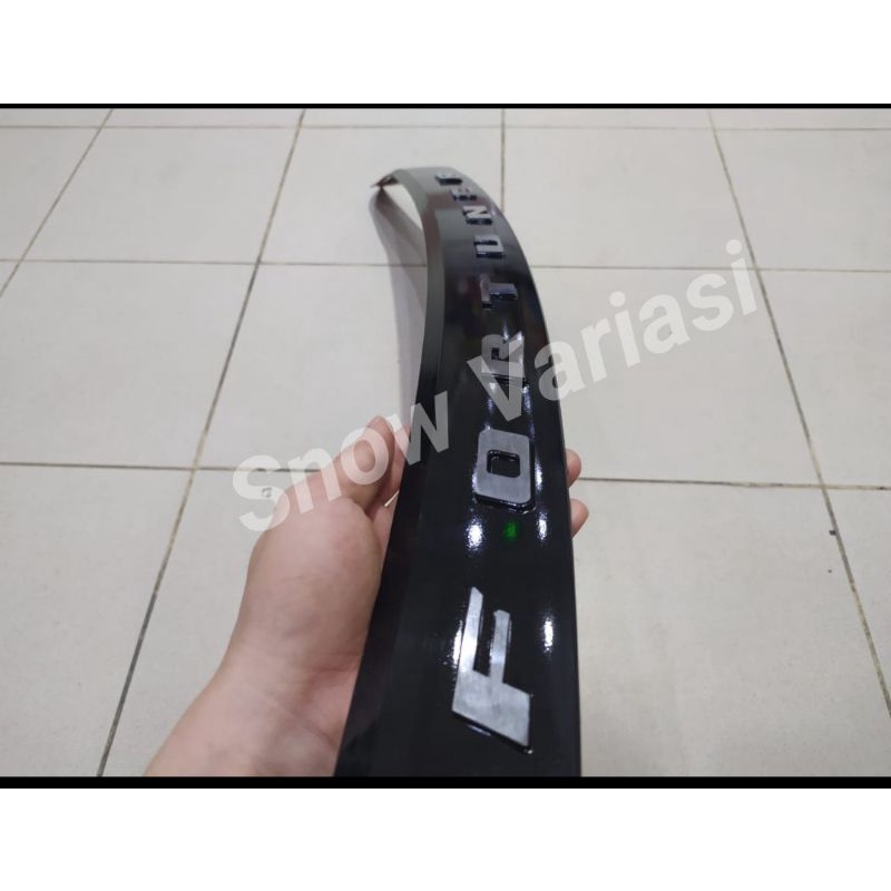 List Kap Mesin / Hood Moulding All New Fortuner 2016 Hitam Glossy