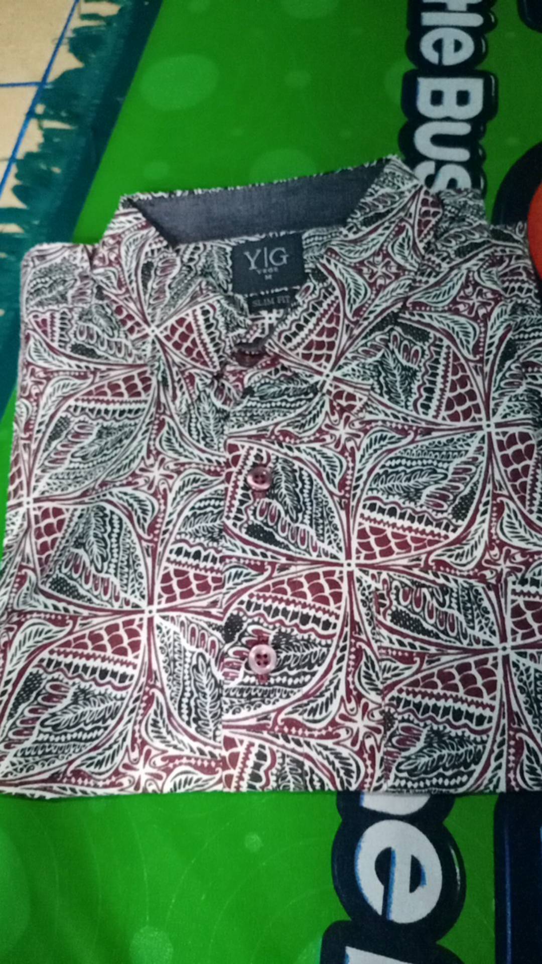 Yege Kemeja Batik Pria 7074 Lengan Pendek