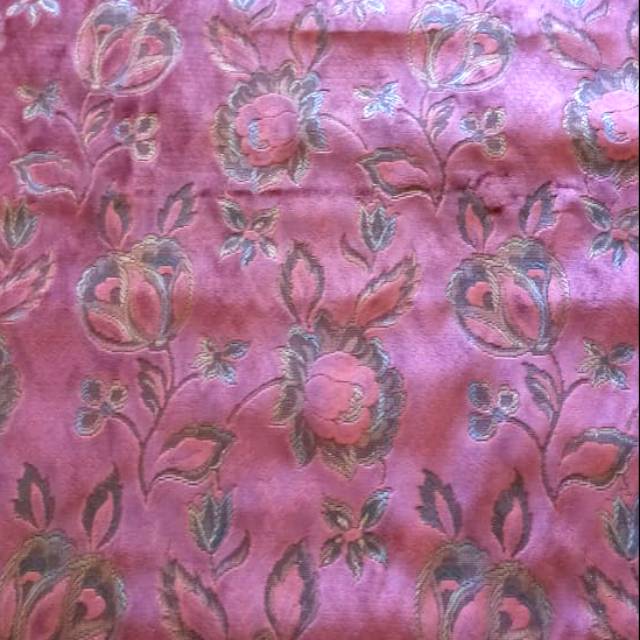 ~Kain Sofa | Kain Tapestry | Kain Floral | Motif Bunga | Kain Kursi | pink Emboss Lebar 135cm