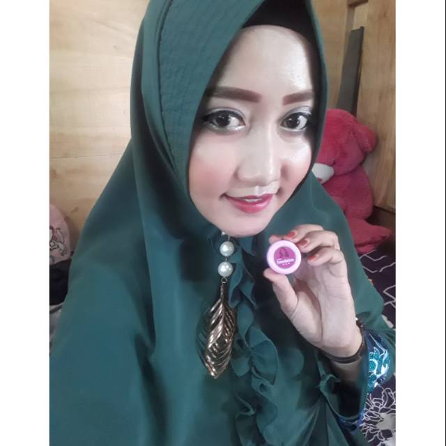 Foundation Cetar HNR Tahan lama (tahan 24 jam) dan anti air  harga 50.000