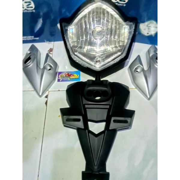 Paket Ganteng Hedlamp Vixion 2008 - 2012 Plus Projie Beserta Spakbor Hitam Tebal Projie Terpasang