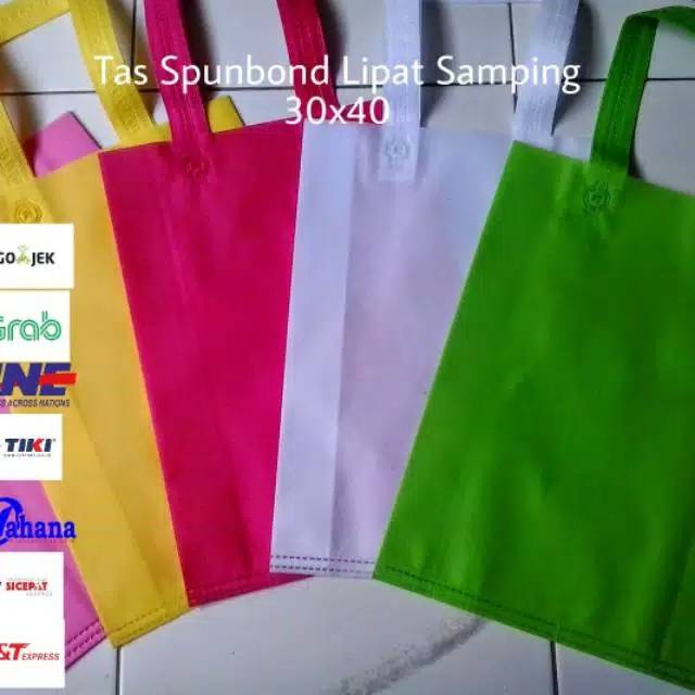 

Tas Kain Spunbond Uk L Lipat Samping HLS GoodieBag Uk 30x40cm
