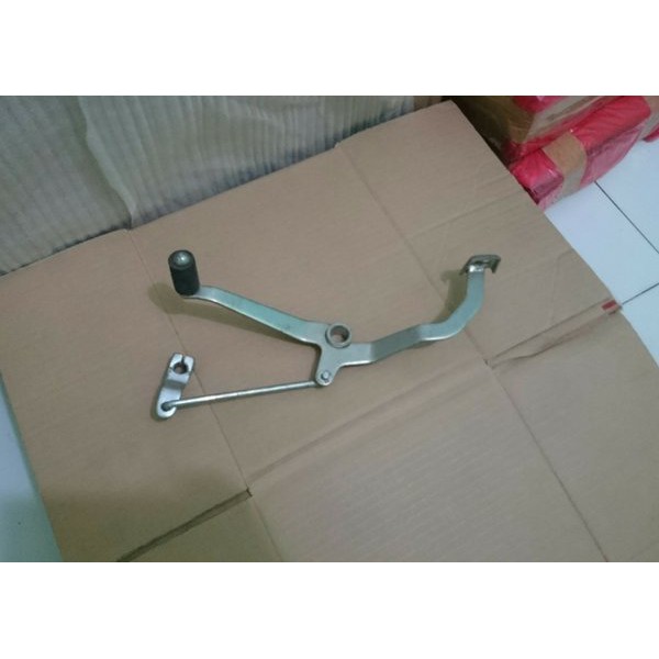 pedal persneling operan gigi vixion original
