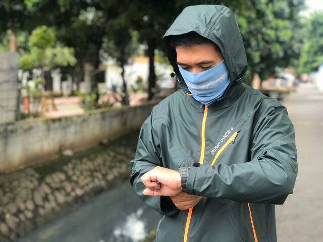 Jaket gunung outdoor arfavin waterproof windbraker breathable inner jaring