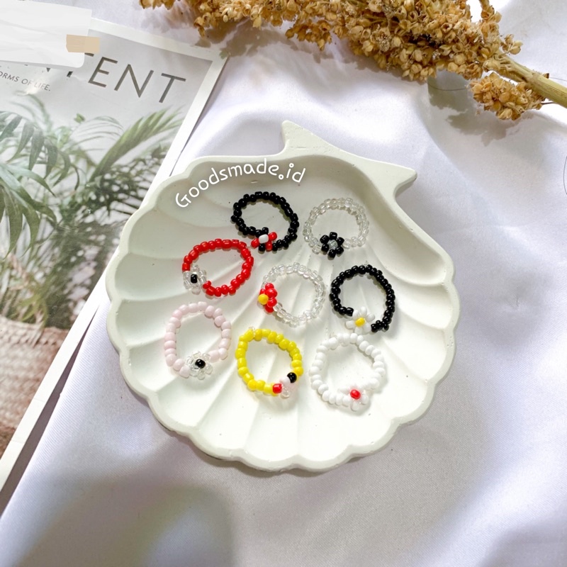 Cincin manik / Beads ring / cincin kpop (bunga daisy)