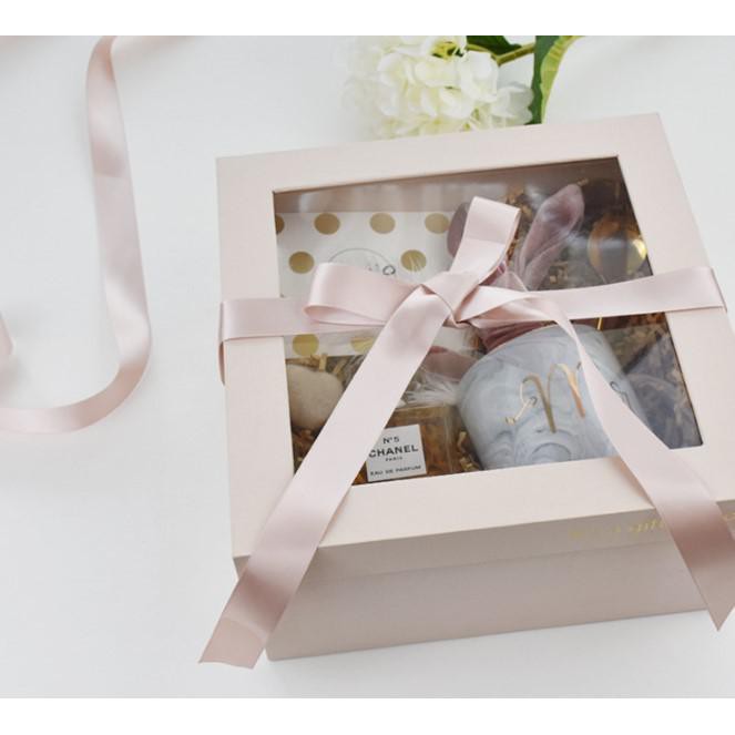 

PROMO - Box Hard bOX Hampers Mika Dengan Pita , Gift Souvenir - Merah Muda