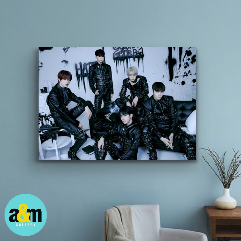 Poster Kayu TXT Hiasan Dinding Dekorasi Kamar MOA I Poster Kayu K-POP Dekorasi Kamar - A&amp;M