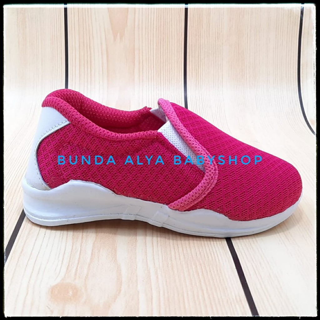 Sepatu Anak Perempuan 2 3 Tahun FANTA - Sepatu Anak Cewek Sport 2 Sampai 3 Tahun Alas Karet Anti Licin Size 22 - 34