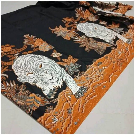 kain batik solo motif macan putih dasar hitam tumpal kuning