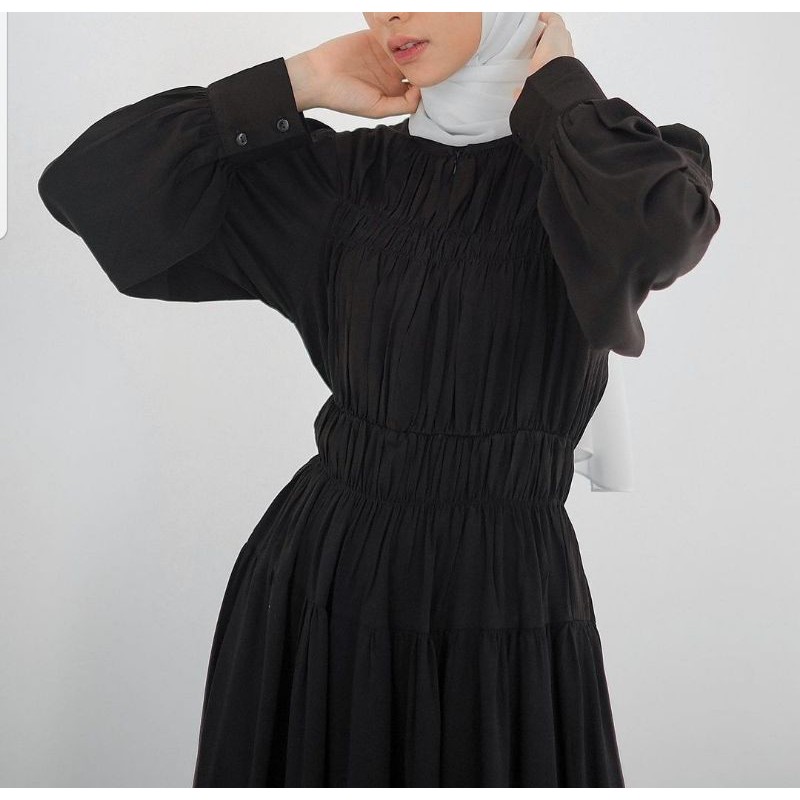 Dwi Dress Black by Daissy