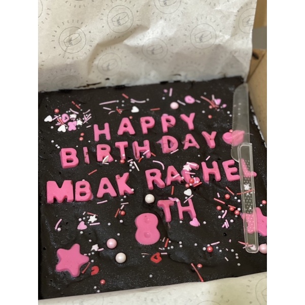 

brownies text glam persegi ukuran 20 x 20