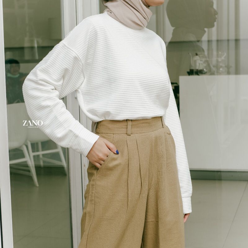 ZANO BASICS Sweater Crop Audrey