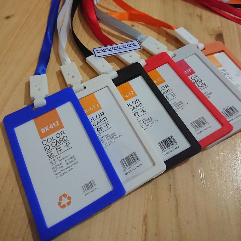 

GANTUNGAN ID CARD BOX / CARD HOLDER DENGAN TALI BAHAN NILON