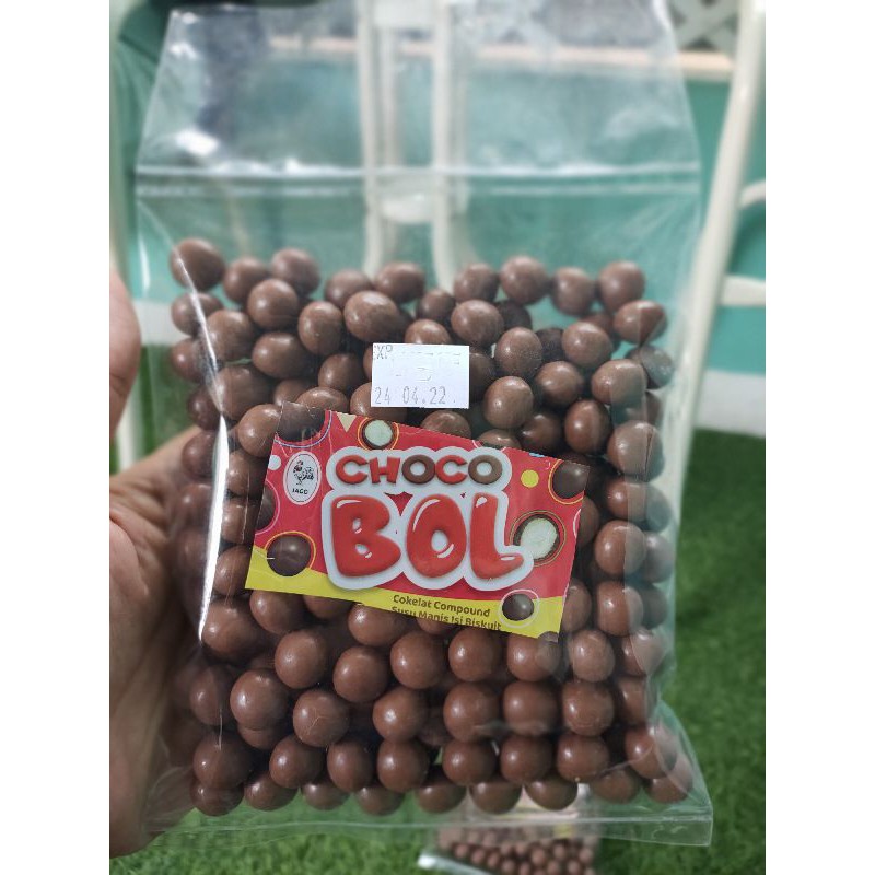 

jago chichoc / coklat jago chocoball isi biskuit coklat isi biskuit 250gram