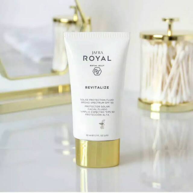 Jafra Revitalize Solar Protection Fluid Broad Spectrum SPF 50 (Preloved)