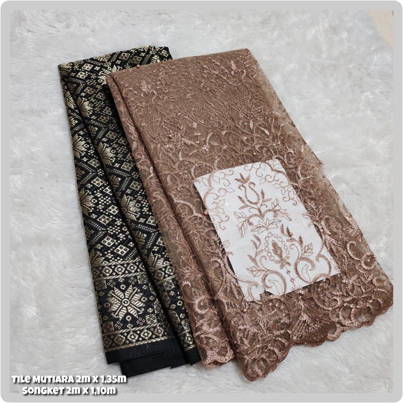 Bahan Brokat Tile dan Batik Songket Semipalembang