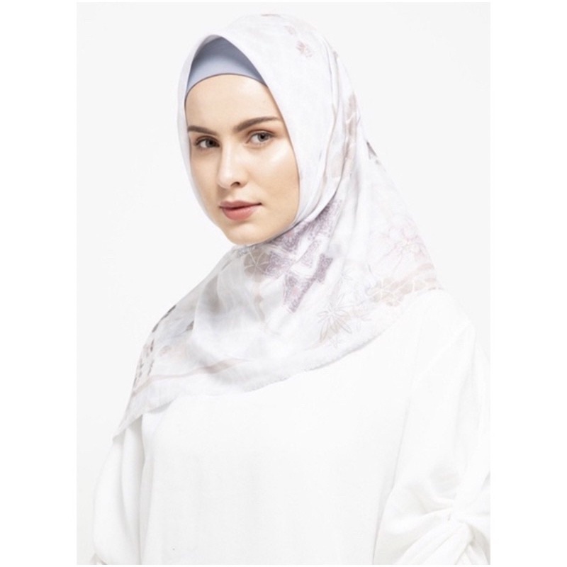 Sofya series Buttonscarves