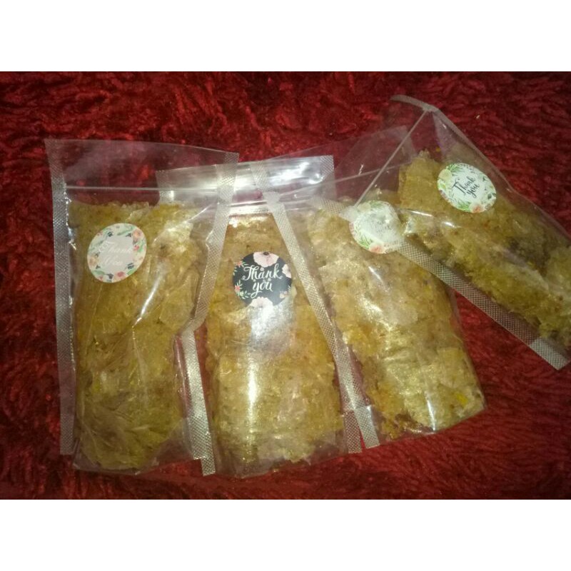 

keripik kaca pedas nampol daun jeruk