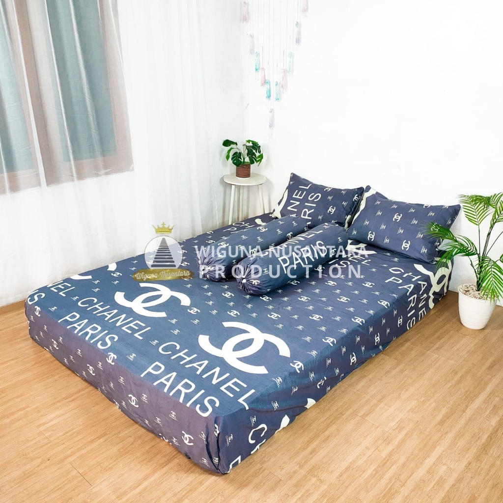 Sprei Hommade - Ukuran 180 x 200 x 20 CM