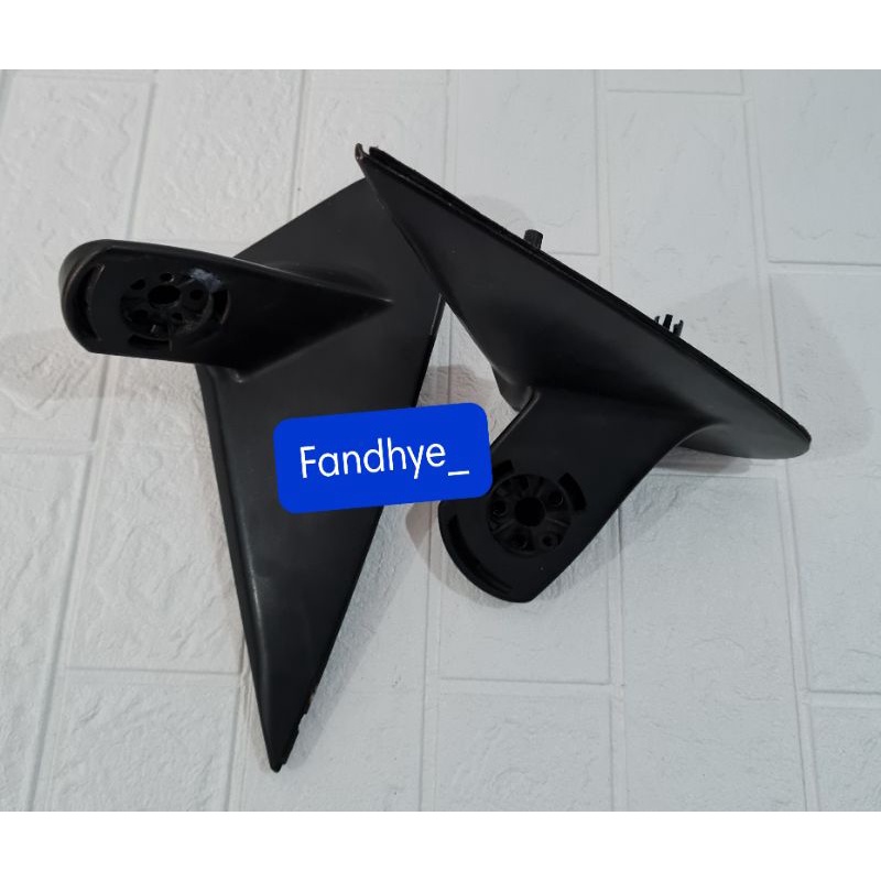 Kaki Spion Toyota Rush 2008-2014