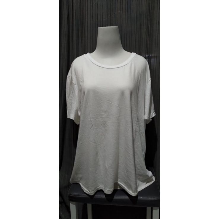 Kaos Wanita Old Navy White Oversize