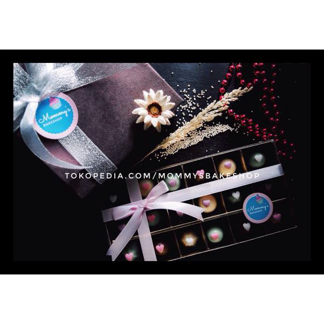 

COKLAT PRALINE VALENTINE (MEDIUM BOX) BERKUALITAS