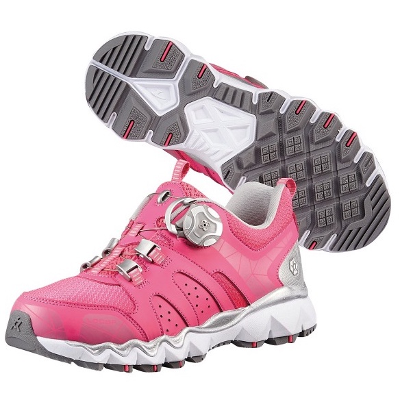 Lecaf sepatu Training TITAN 111551010