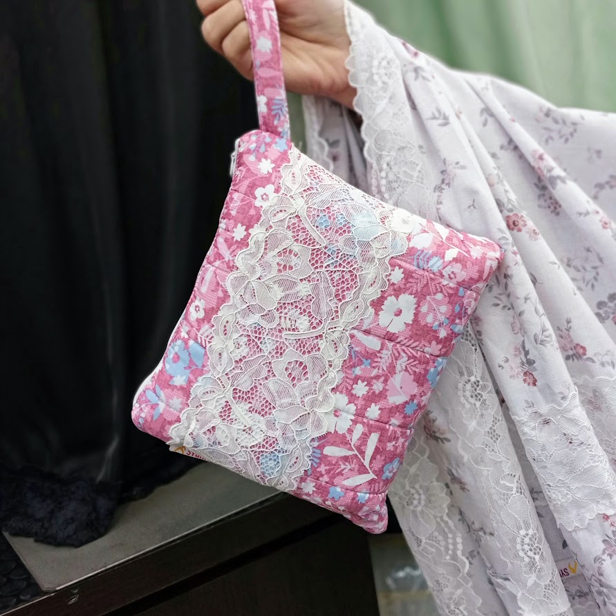 SYUHADA MUKENA KAYLA SILKY SALJU Mukena Adem Tidak Menerawang Size Jumbo