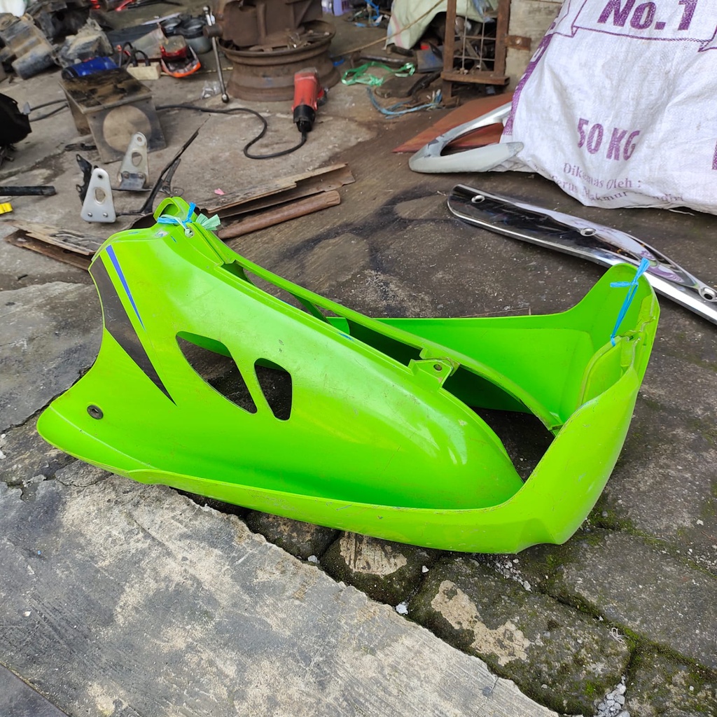 cover body body tebeng sayap Kawasaki Blitz original copotan motor kawasaki
