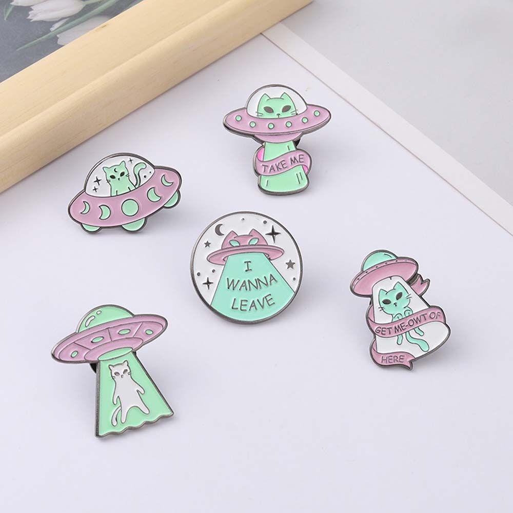 [Elegan] Bros Kucing Alien Lucu Kartun Aksesoris Perhiasan Kucing Alien Escape Disini Lencana Pin Enamel Pin