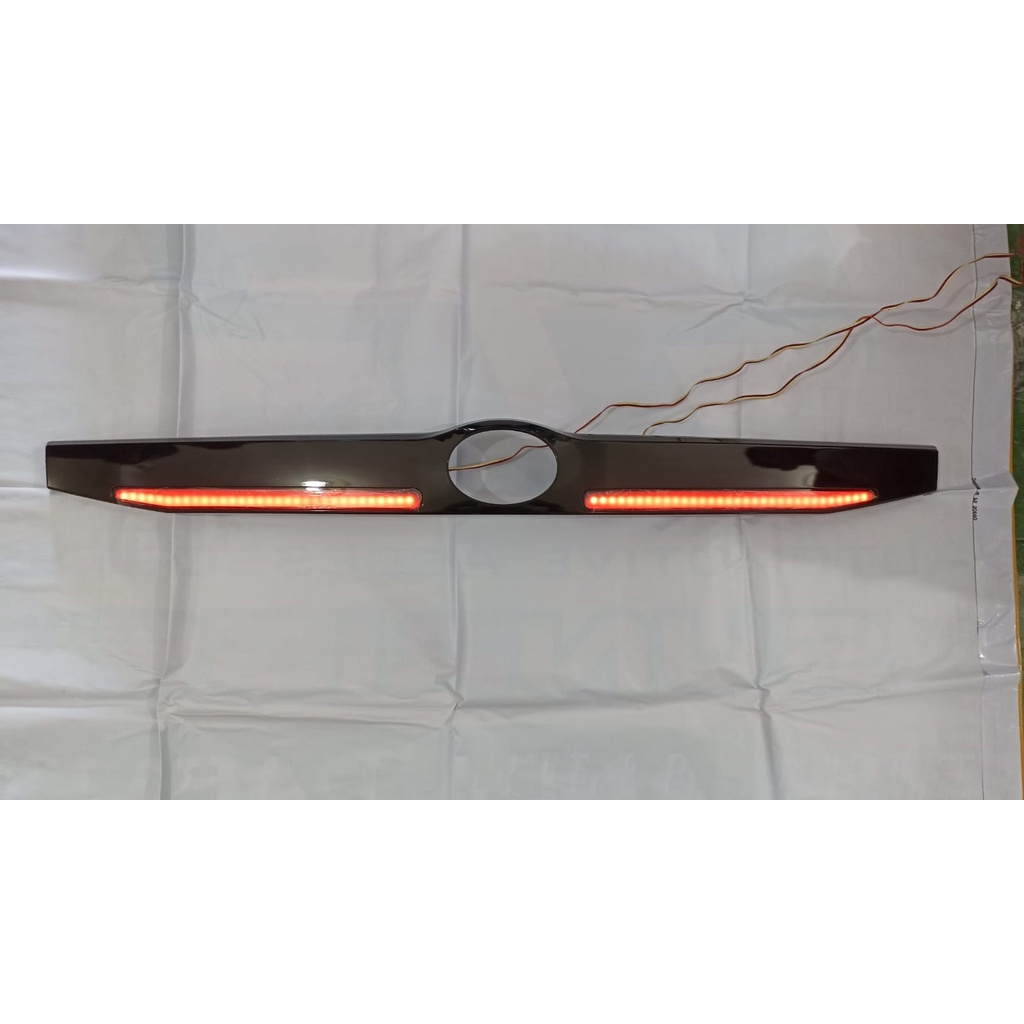 TRUNKLID CALYA+LAMPU HITAM