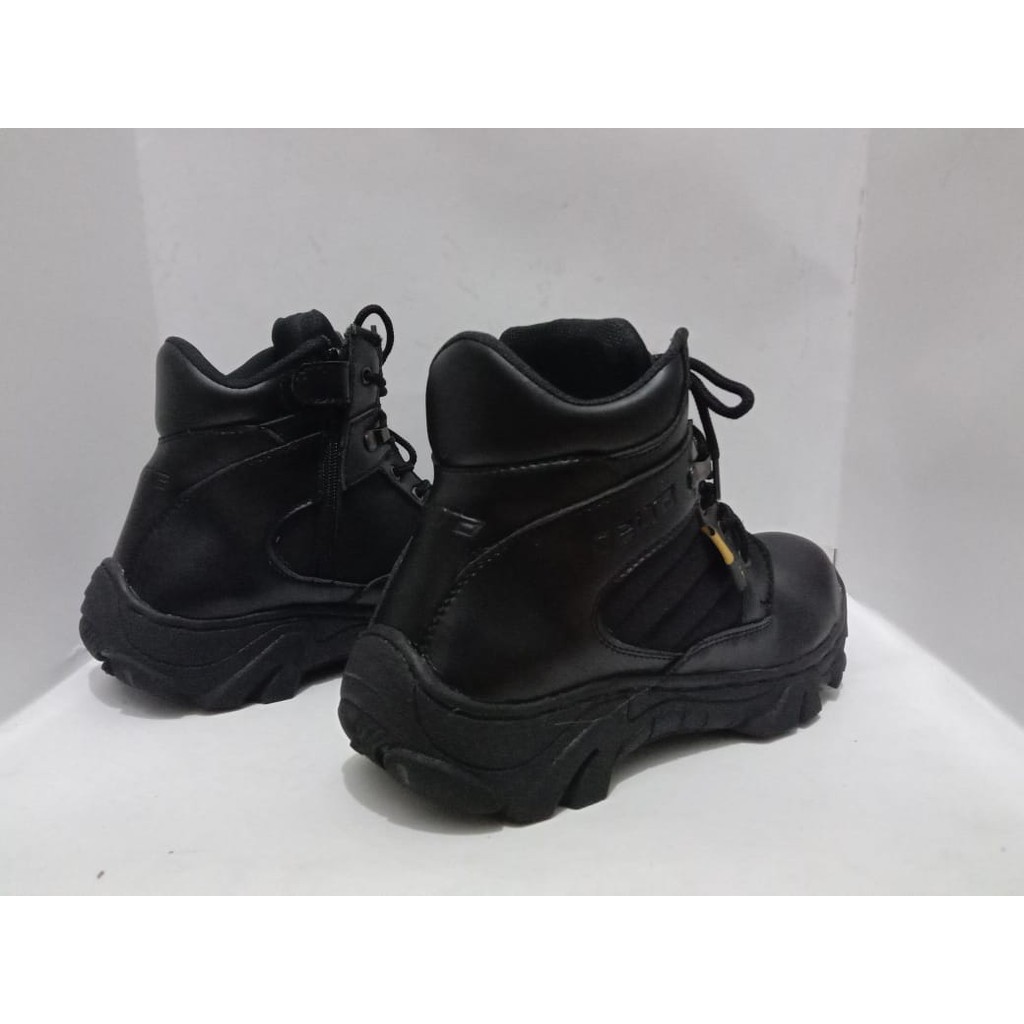 SEPATU SAFETY BOOTS PRIA original 6inci hitam pendek plat besi CFD1