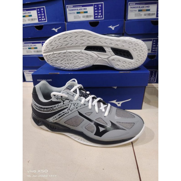 mizuno thunder blade low 2
