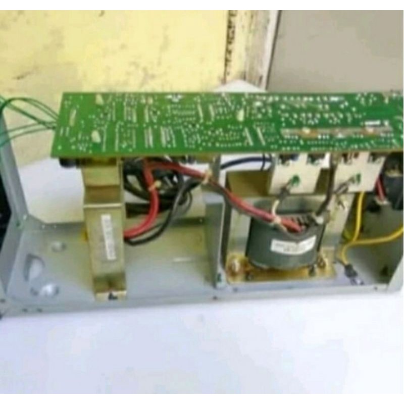 Ups Ica type Ce600 Ups 600VA Putih