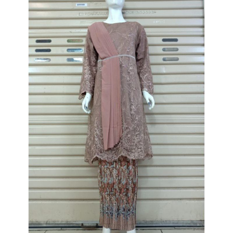 AB.KEBAYA TUNIK SELENDANG / KEBAYA PESTA / KEBAYA MODREN / TUNIK SELENDANG / KEBAYA KONDANGAN / KEBA