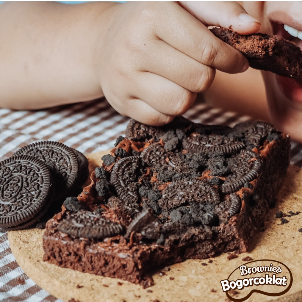 

Brownies Oreo Bogor Coklat