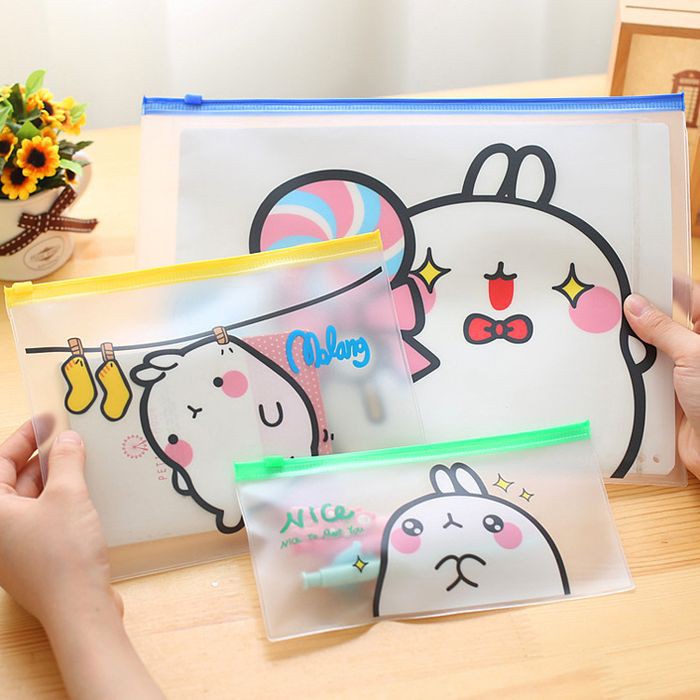 

Tempat Pensil / Zipper Bag Molang Size M kado anak