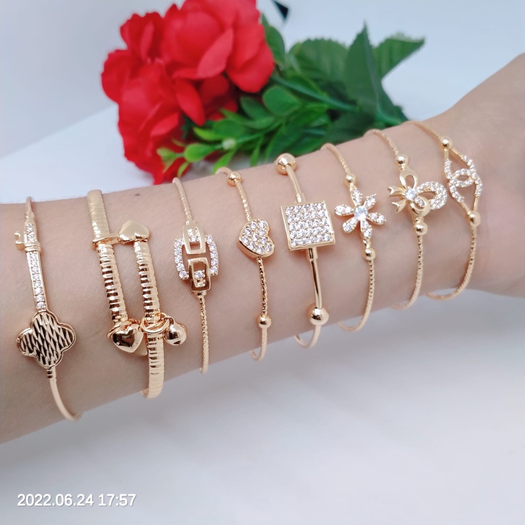 Gelang Tangan Fleksibel Bangle Wanita Titanium Xuping Perhiasan Aksesoris Fashion Lapis Emas Anti Karat