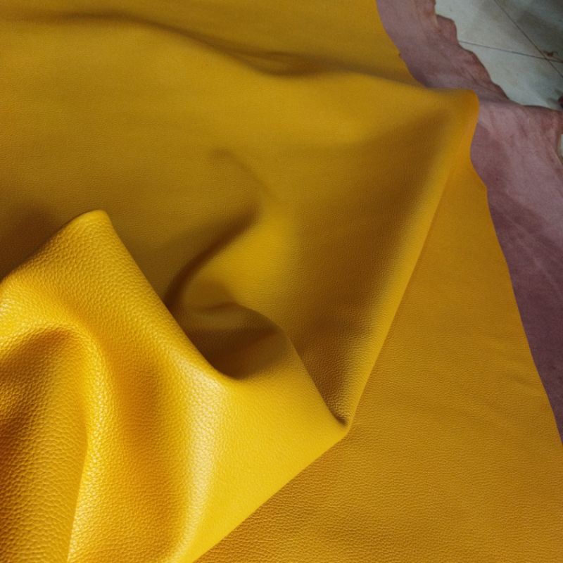 Kulit Sapi Motif Jeruk / Milled warna Kuning tebal 1.5 mm 5 feet