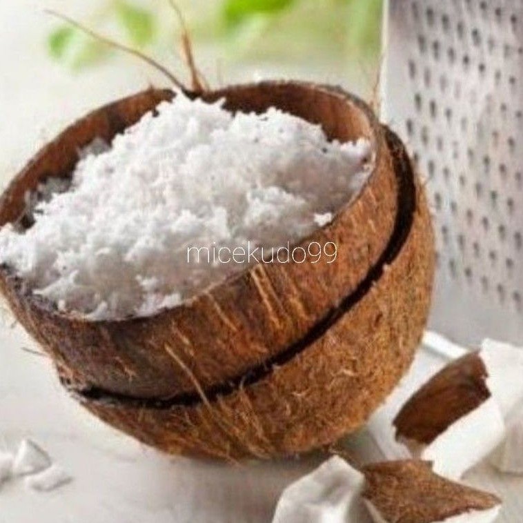 KELAPA PARUT SEGAR / KELAPA UTUH SANTAN URAP FRESH COCONUT GRATED