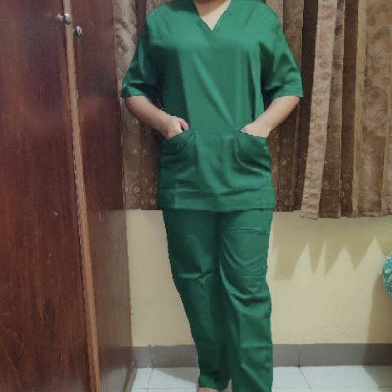 [READY] SCRUB SERAGAM BAJU JAGA OK OKA PERAWAT LENGAN PENDEK SIZE S MERK JAS DUA SAUDARA WARNA HIJAU