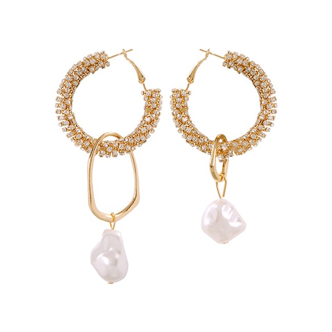 LRC Anting Tusuk Fashion Gold Alloy Diamond Pearl Stud Earrings F72475